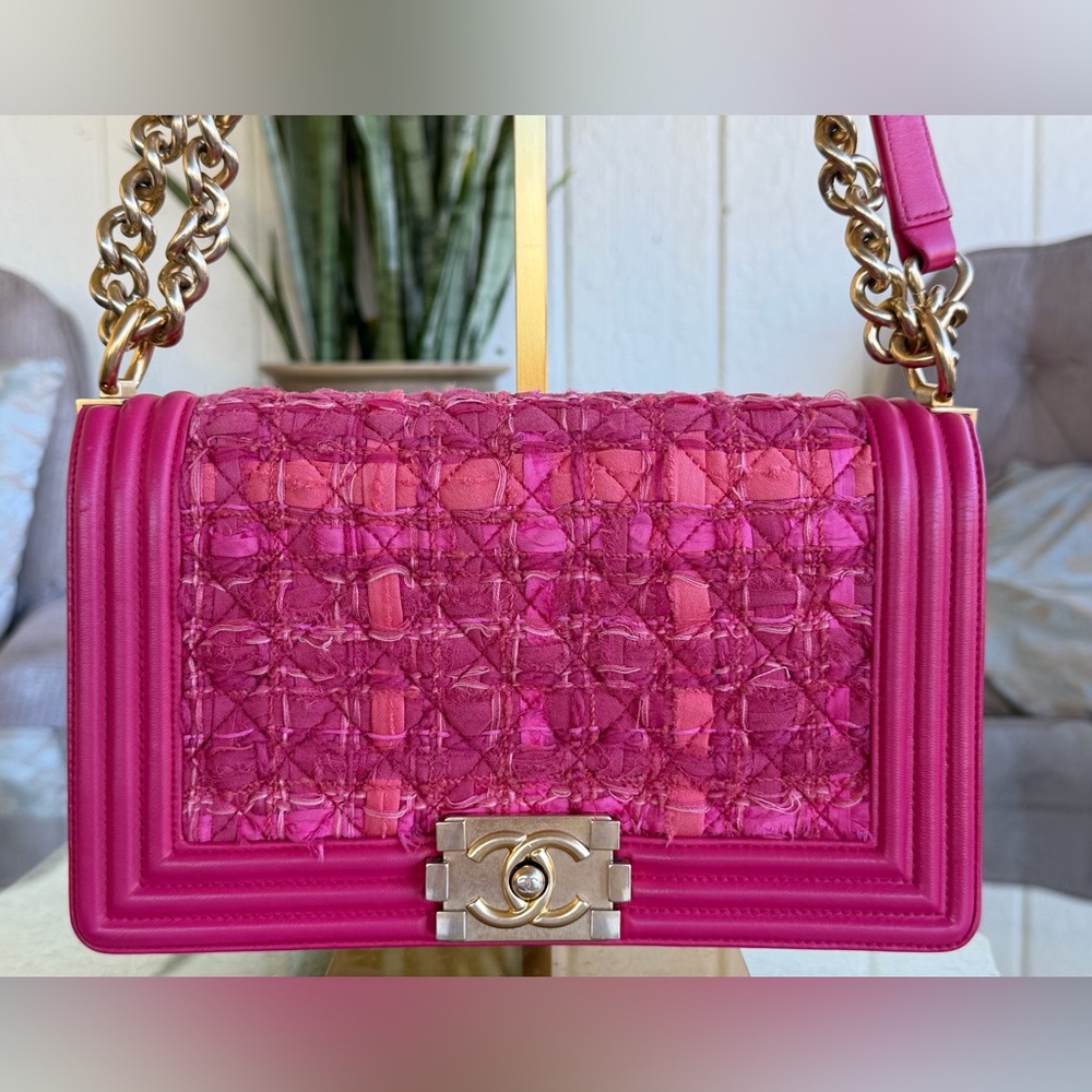 Chanel Tweed Boy Bag Limited Edition AUCTION HOUSE DISPLAY ONLY - Picture 5 of 16